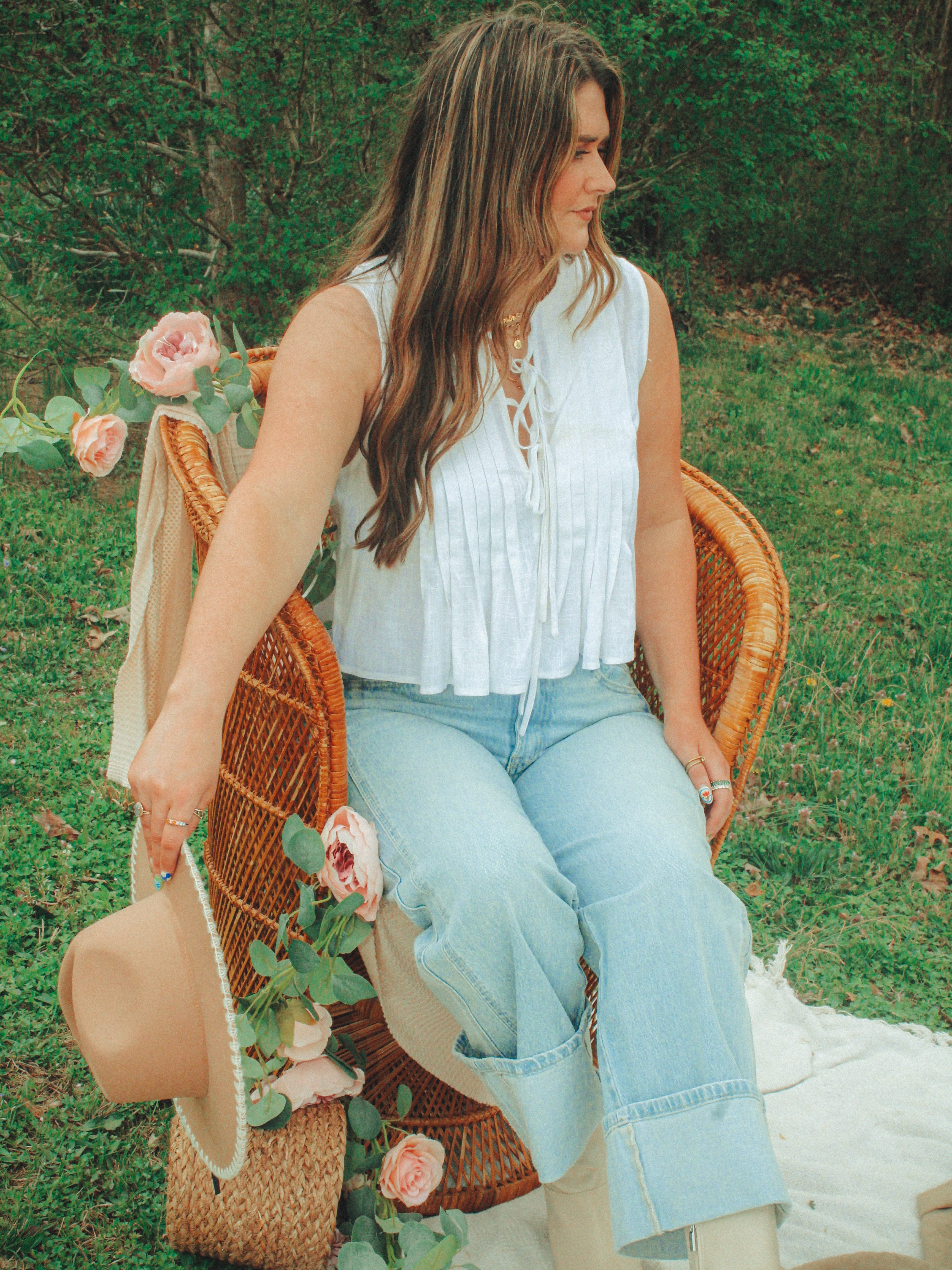 Linen Sleeveless Front Tie Pleated Top