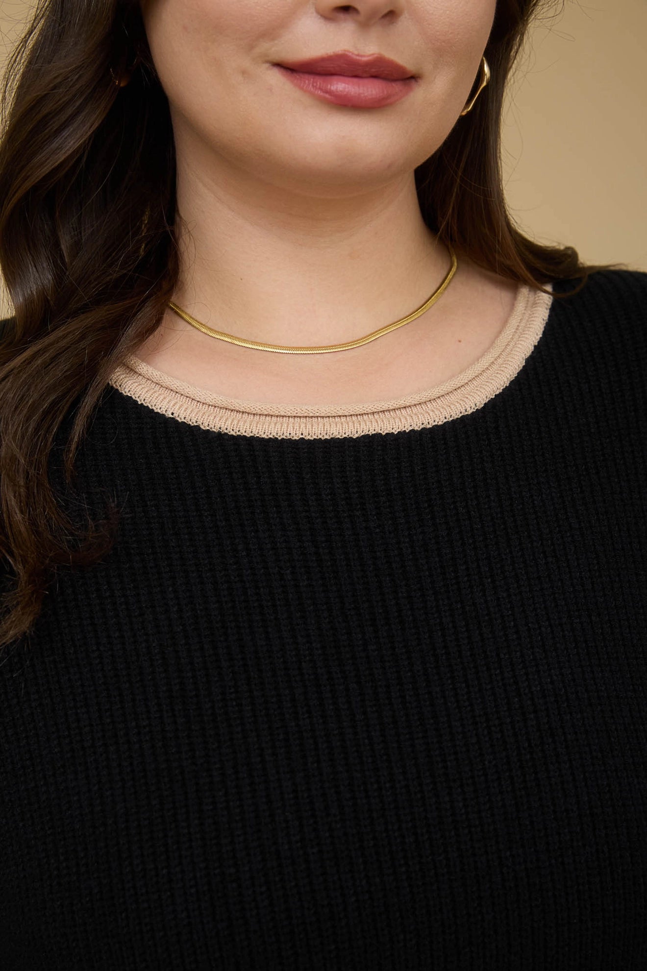 Black Contrast Scalloped Trim Knit Pullover Sweater | Curvy