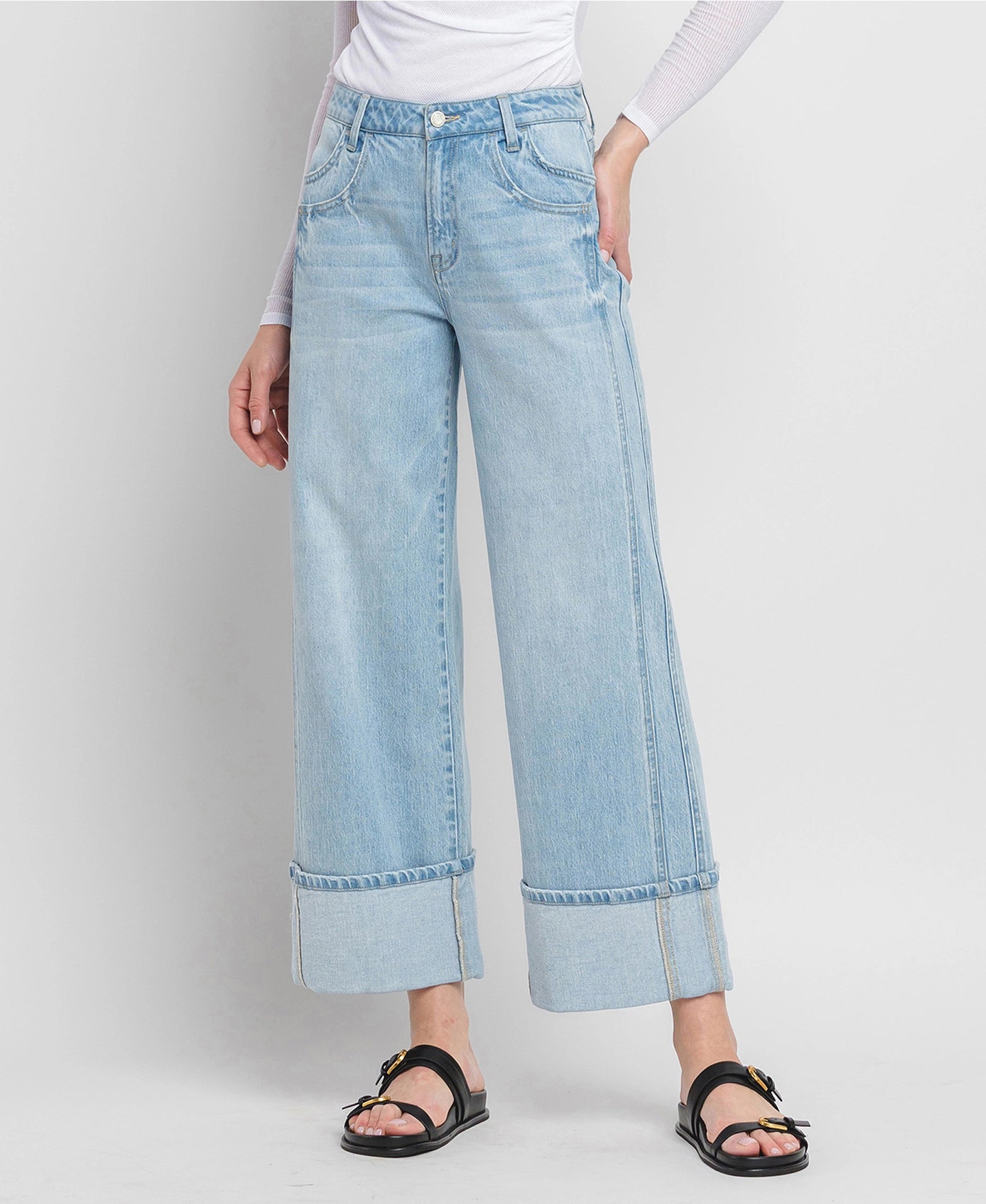 Cuffed High Rise Baggy Jeans