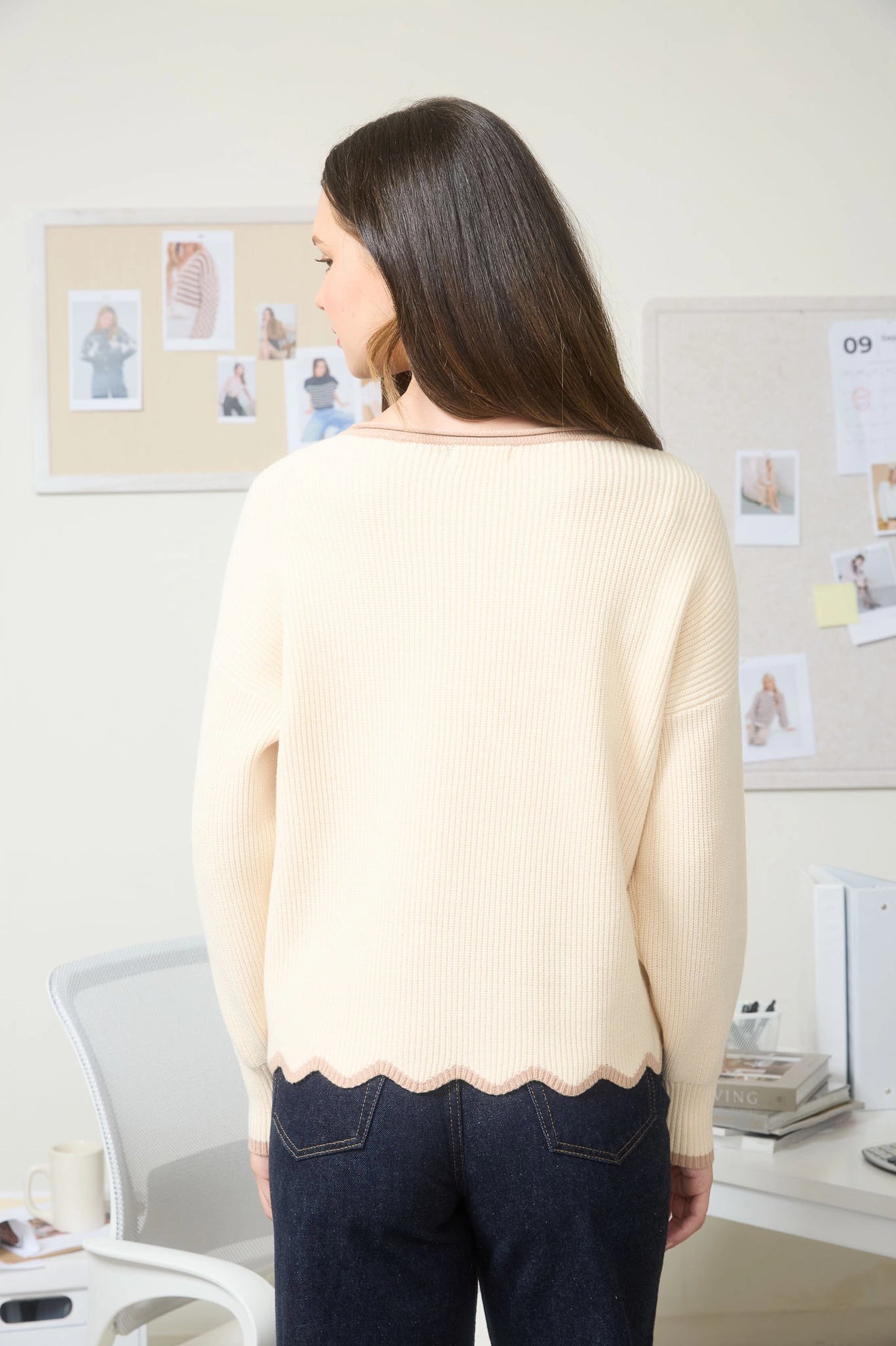 Cream Contrast Scalloped Trim Knit Pullover Sweater