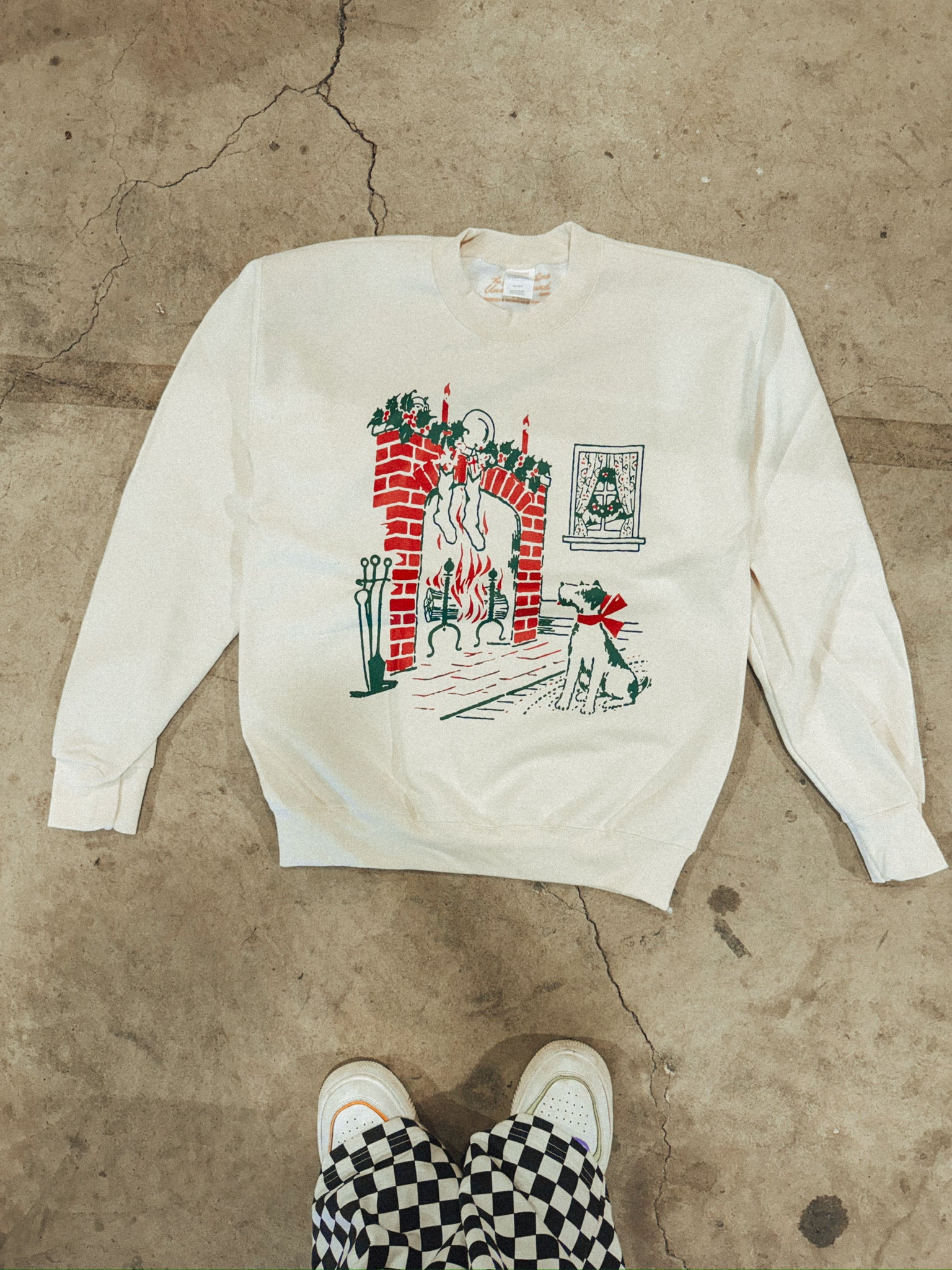 Underground Original Design: Dog at Fireplace Boxy Cotton 90's Christmas Sweatshirt