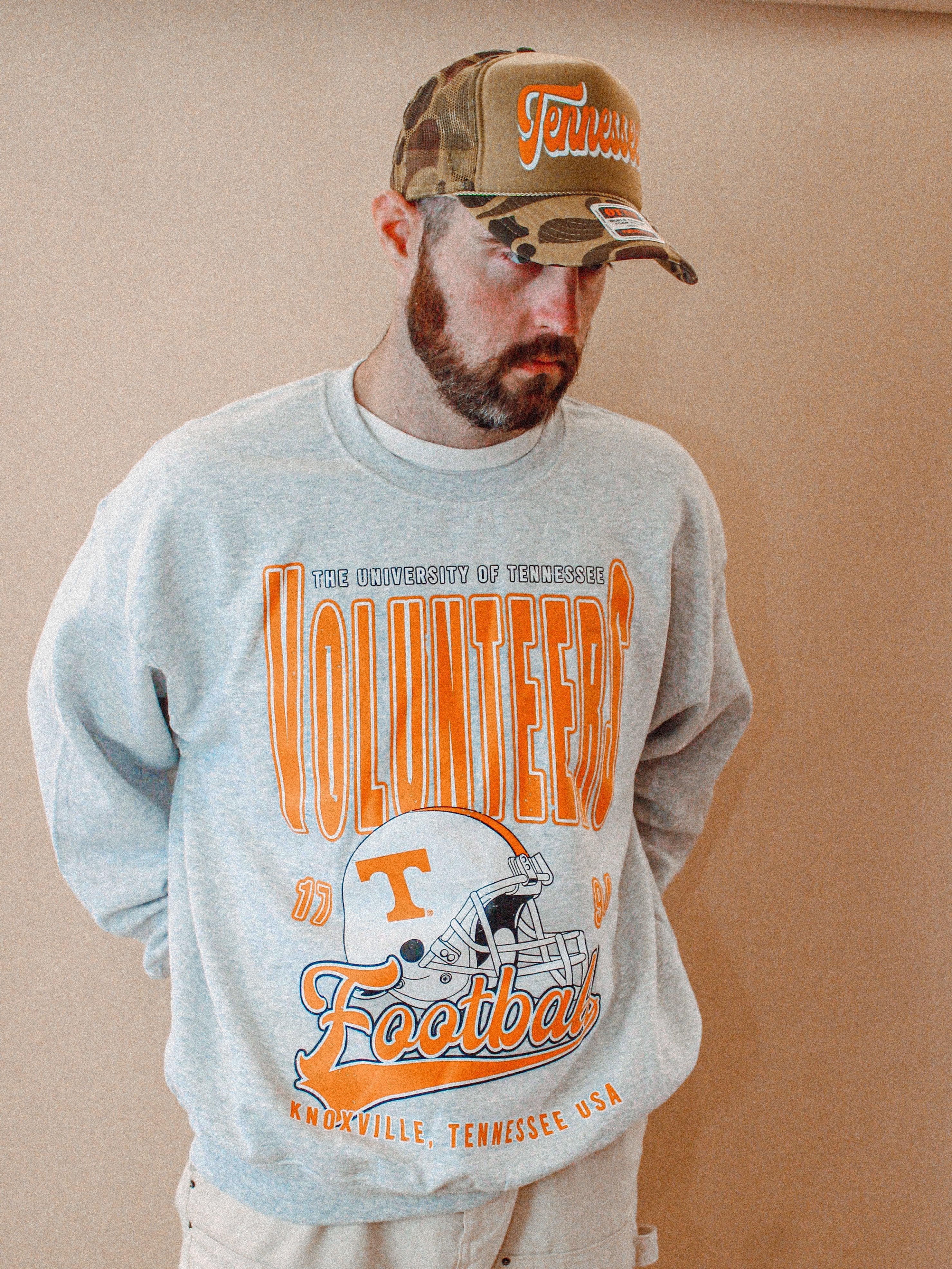 Underground Original Design: Tennessee Volunteers Football Oversized 90s Sweatshirt