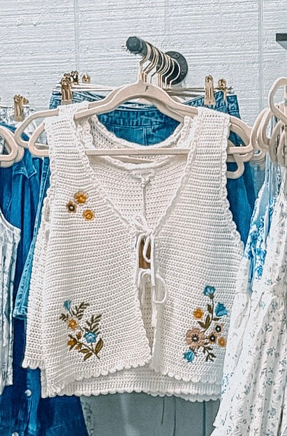 Floral Embroidery Front Tie Crochet Vest