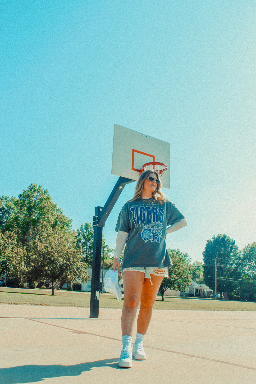 Underground Original Design: 90's Vintage Memphis Tigers Basketball Oversized TShirt