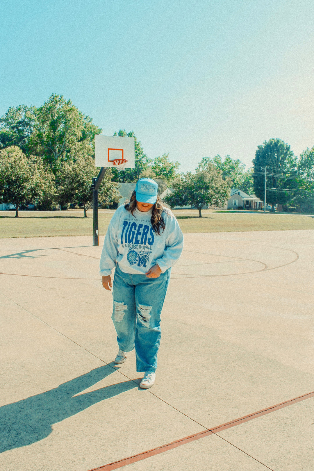 Underground Original Design: Memphis Tigers Basketball Oversized 90's Sweatshirt