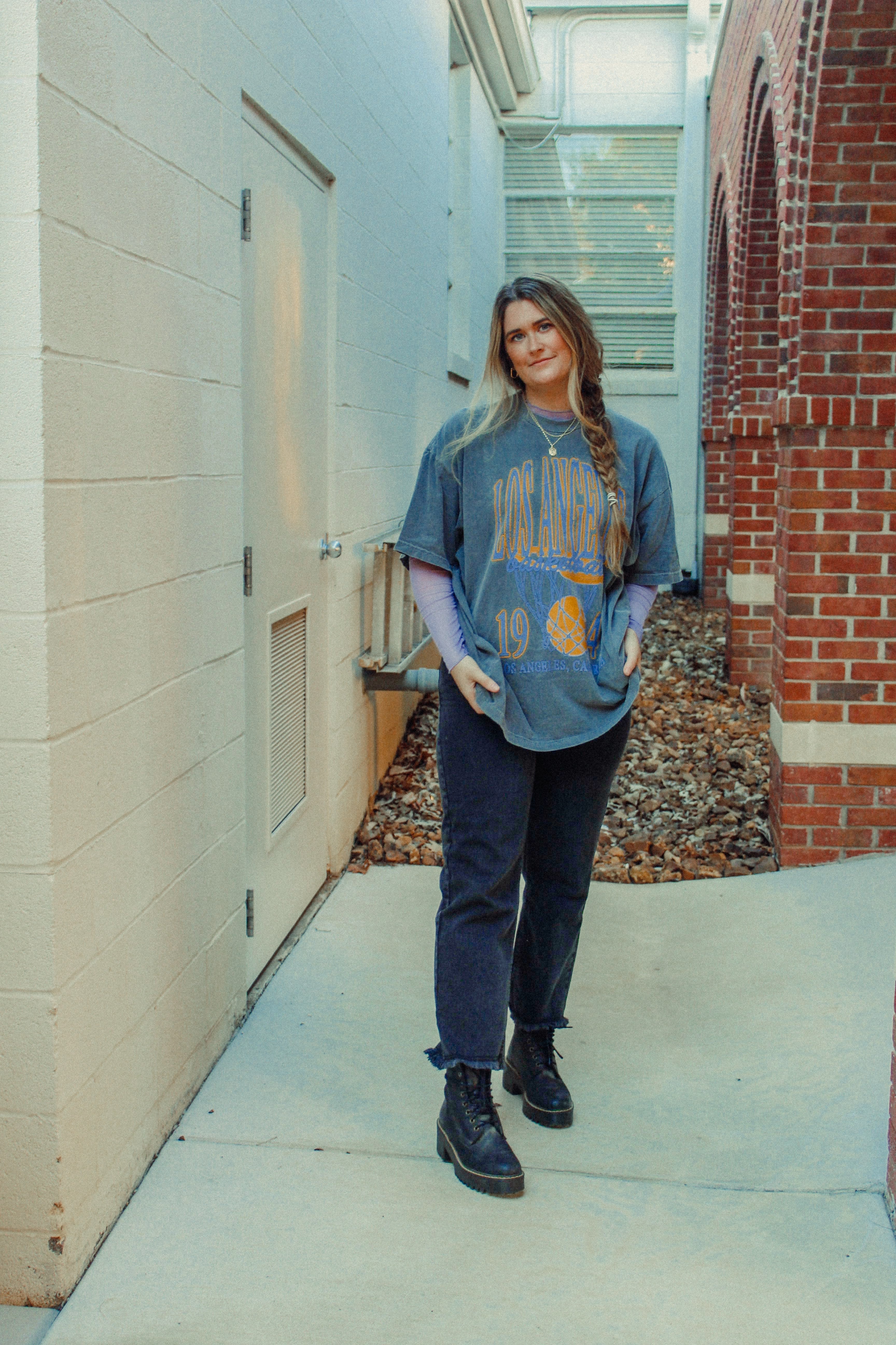 Underground Original Design: Los Angeles Basketball, 90's Boxy Oversized TShirt