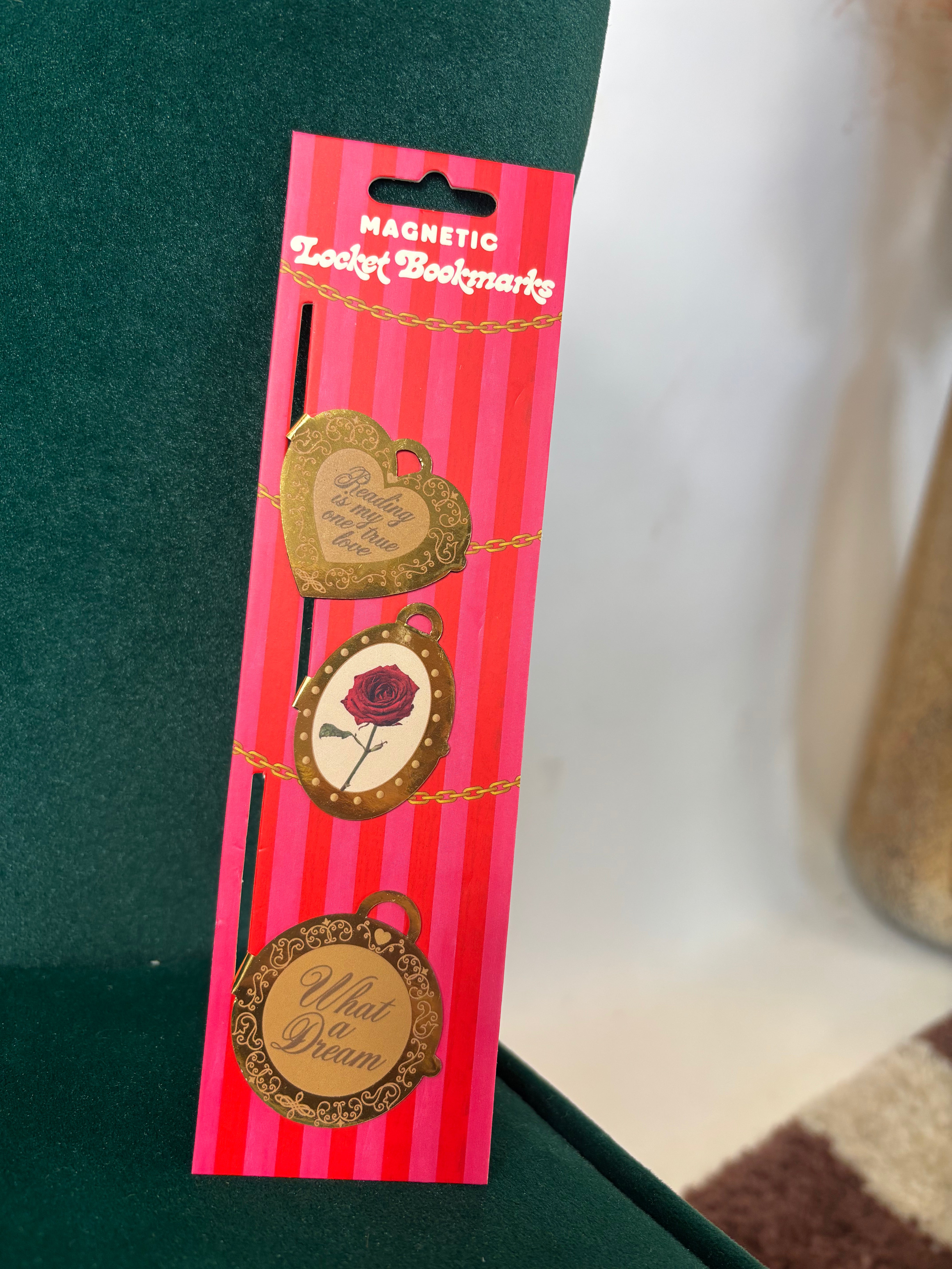 Magnetic Book Marks