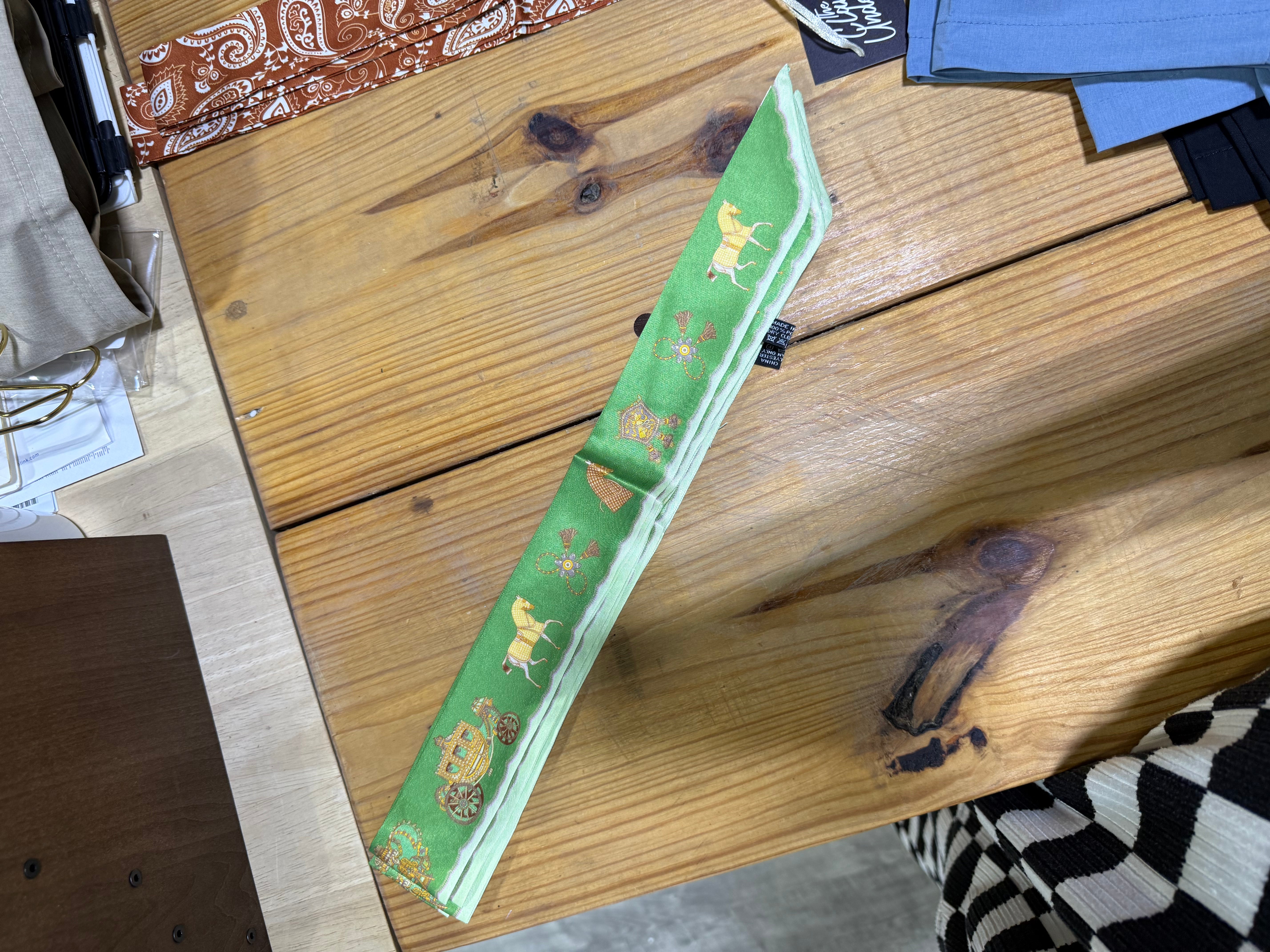 Green Horse Print Thin Scarf
