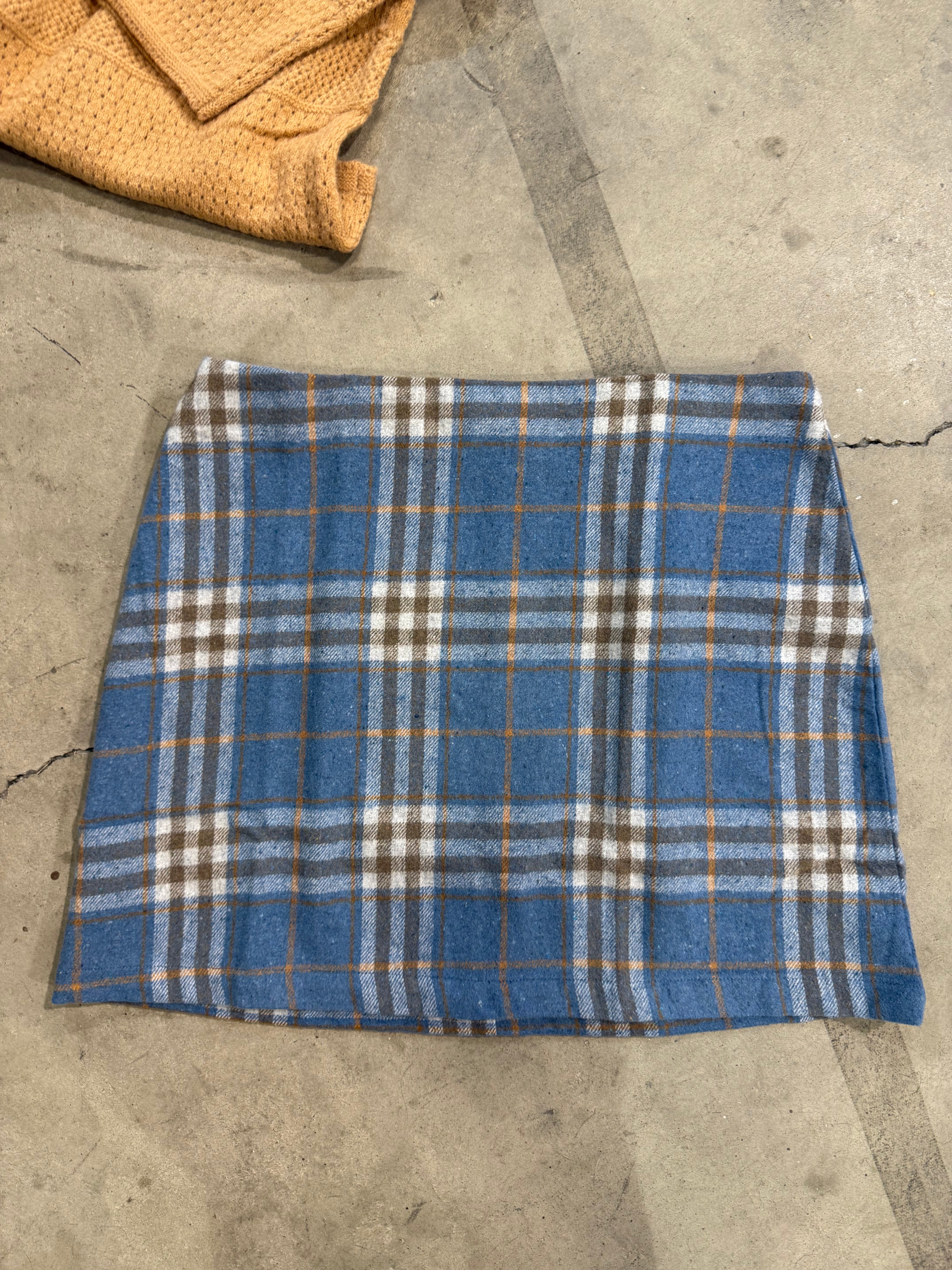 Blue Plaid Skirt | Curvy