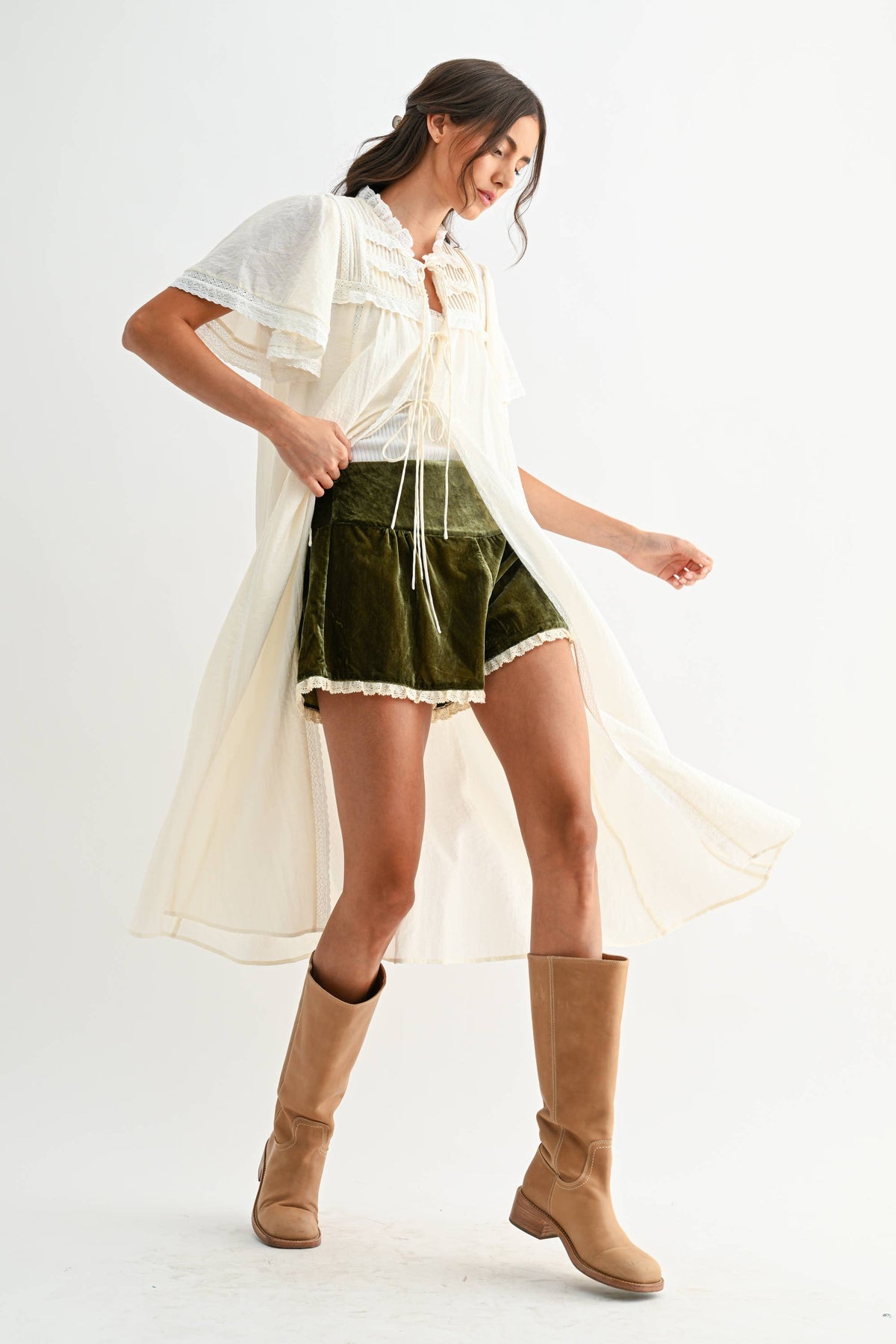Velvet High-Waisted Lace-Trimmed Shorts