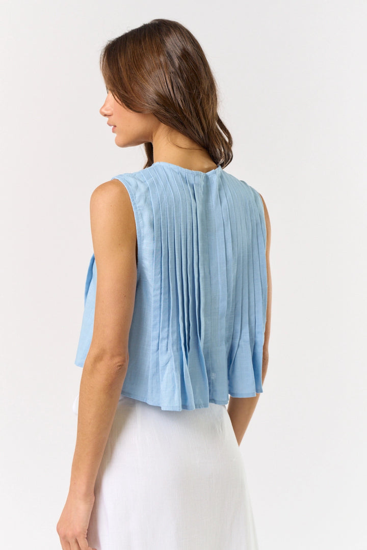 Linen Sleeveless Front Tie Pleated Top