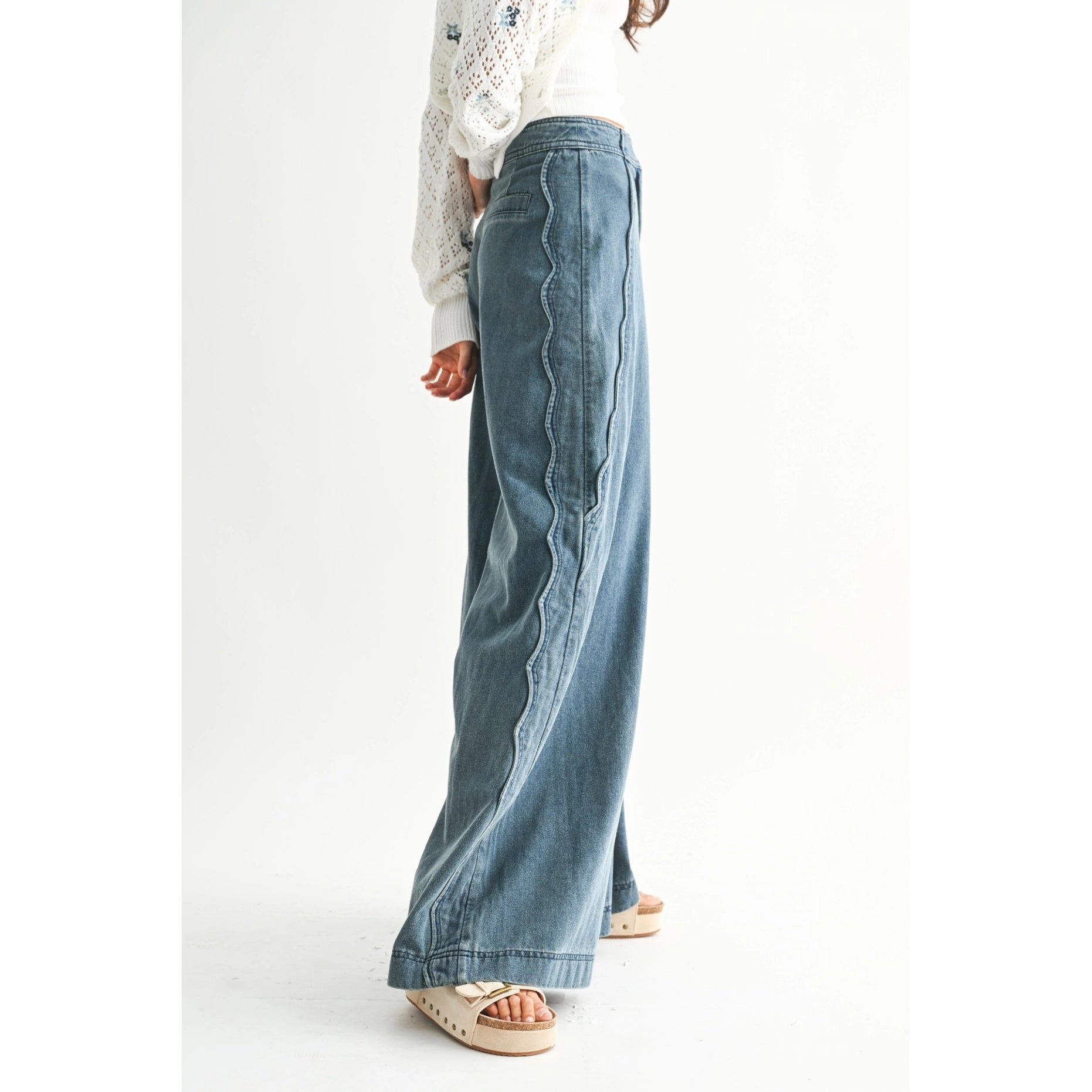 Scallop Detail Wide-Leg Stretchy Denim Trousers