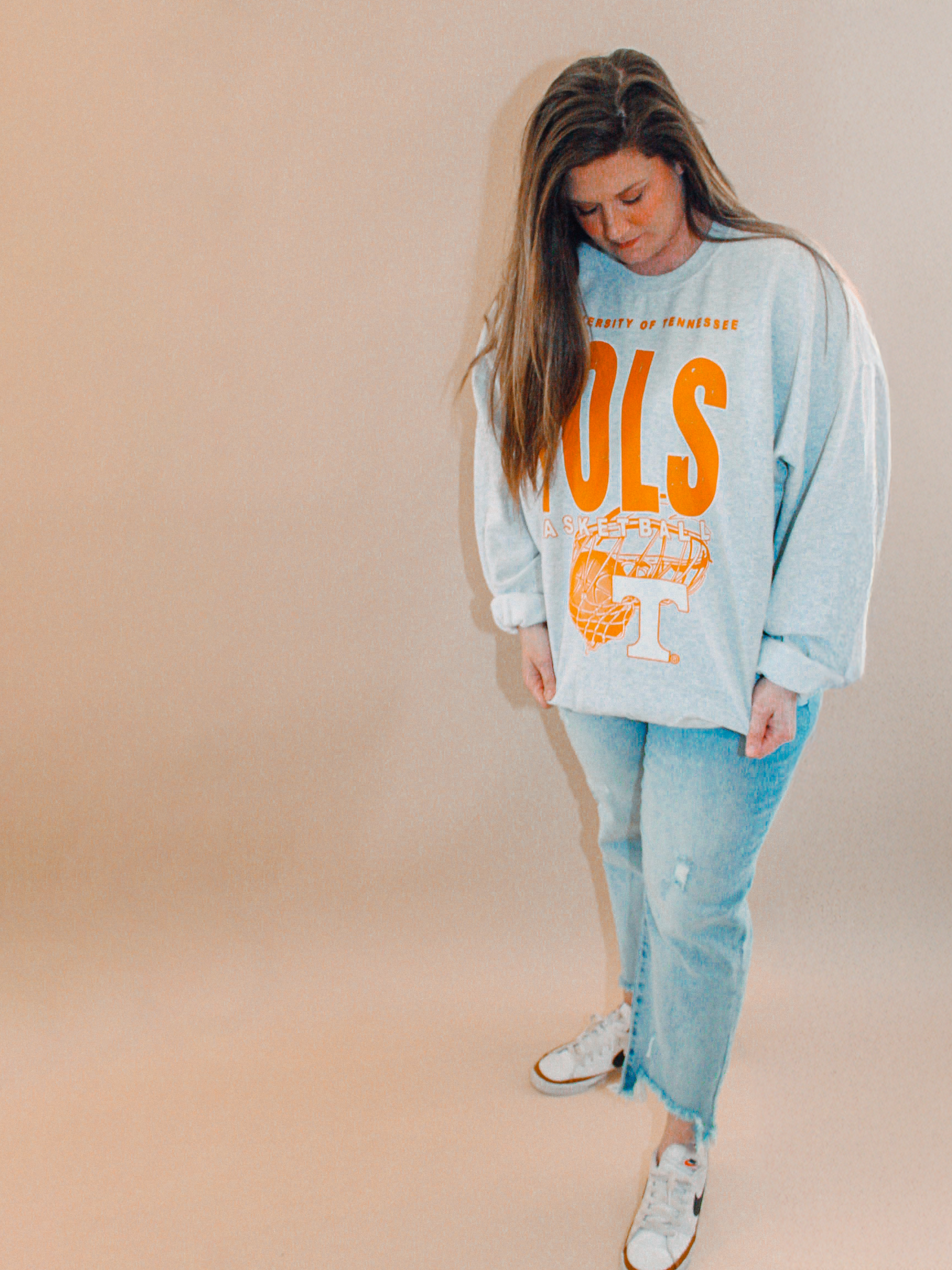Underground Original Design: Tennessee Vols Basketball Boxy Cotton Sweatshirt