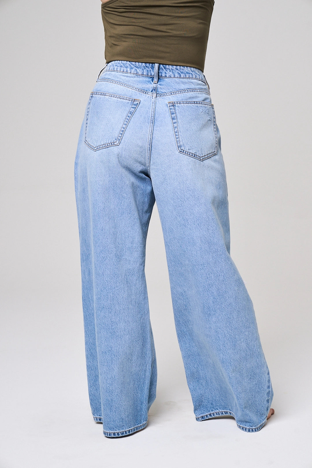 Wide Leg Baggy Distressed Jeans | Curvy