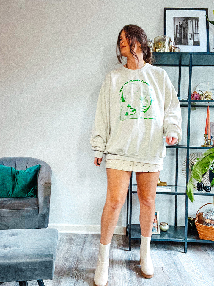 Underground Original Design: Keep The Planet Clean Oversized 90s Sweatshirt